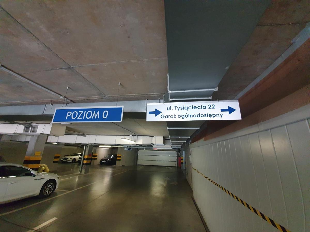 Apartament Wsrod 1000Cy Swiatel - Z Parkingiem W Hali Garazowej- Duzy Balkon Z Lezakami - Piekny Widok Noca Na Panorame Tysiaclecia Katowice Esterno foto