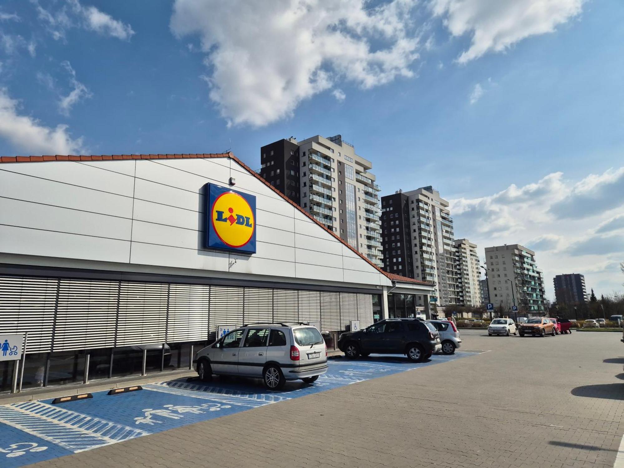 Apartament Wsrod 1000Cy Swiatel - Z Parkingiem W Hali Garazowej- Duzy Balkon Z Lezakami - Piekny Widok Noca Na Panorame Tysiaclecia Katowice Esterno foto